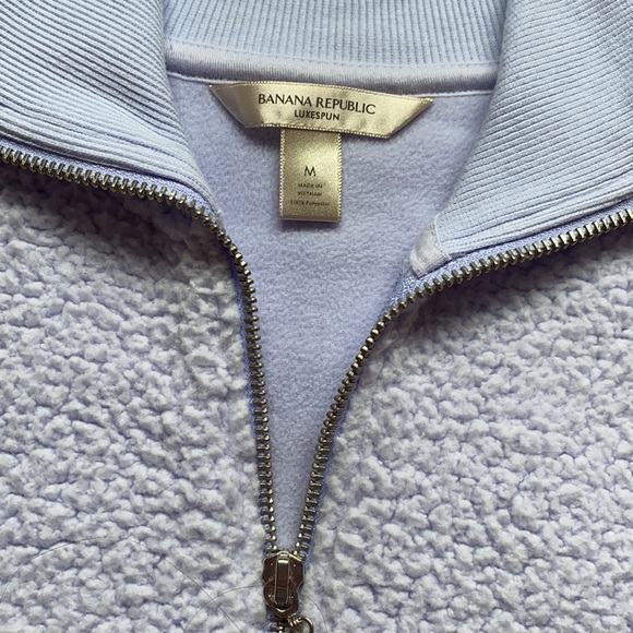 Women’s Cropped Hoodie - Never Worn - Picture 3 of 3